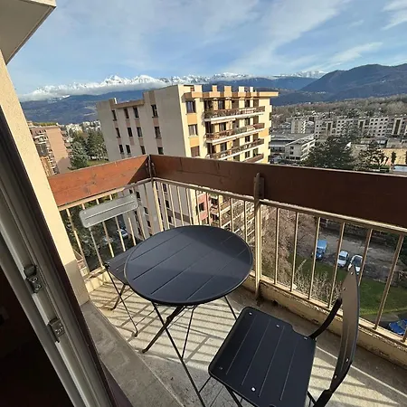 Bellevue - T2 Vue Montagne - Calme - Parking Gratuit - 4 Personnes דירה מילאן